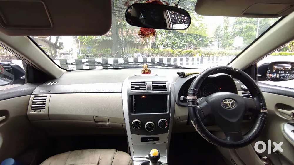 Toyota Corolla Altis 2012