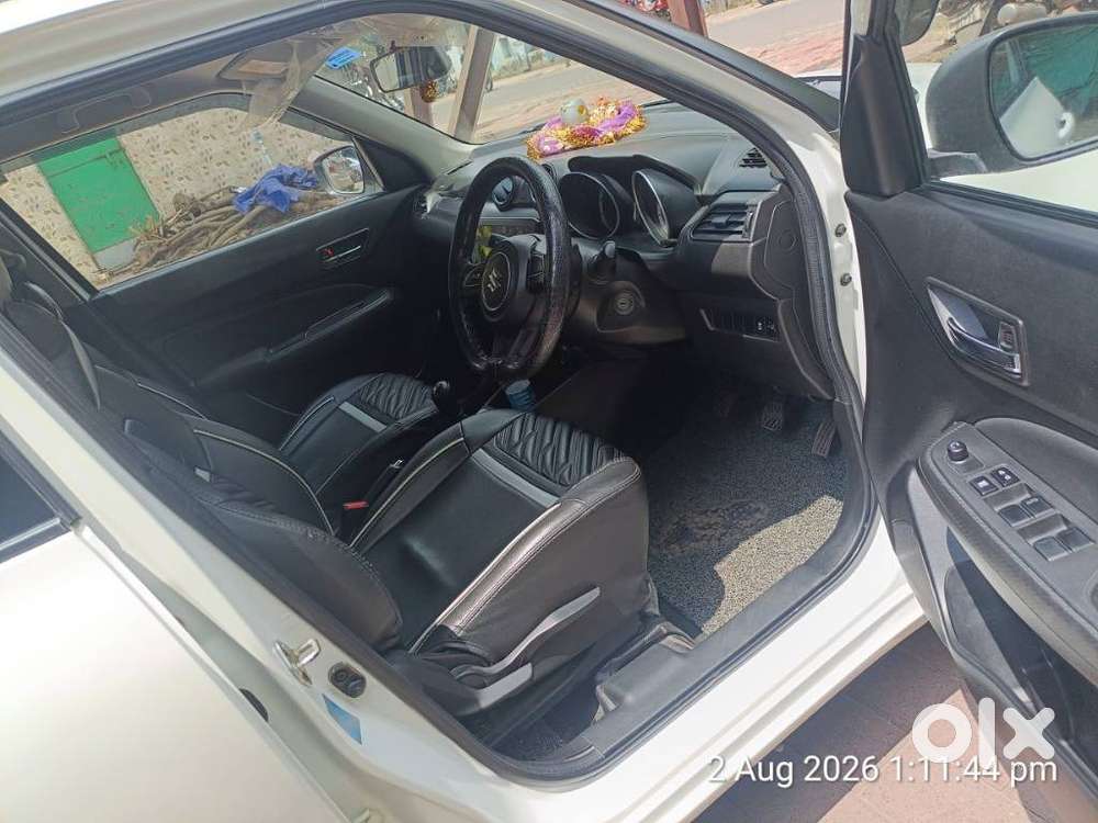 Maruti Suzuki Swift Vxi + Manual, 2023, Petrol