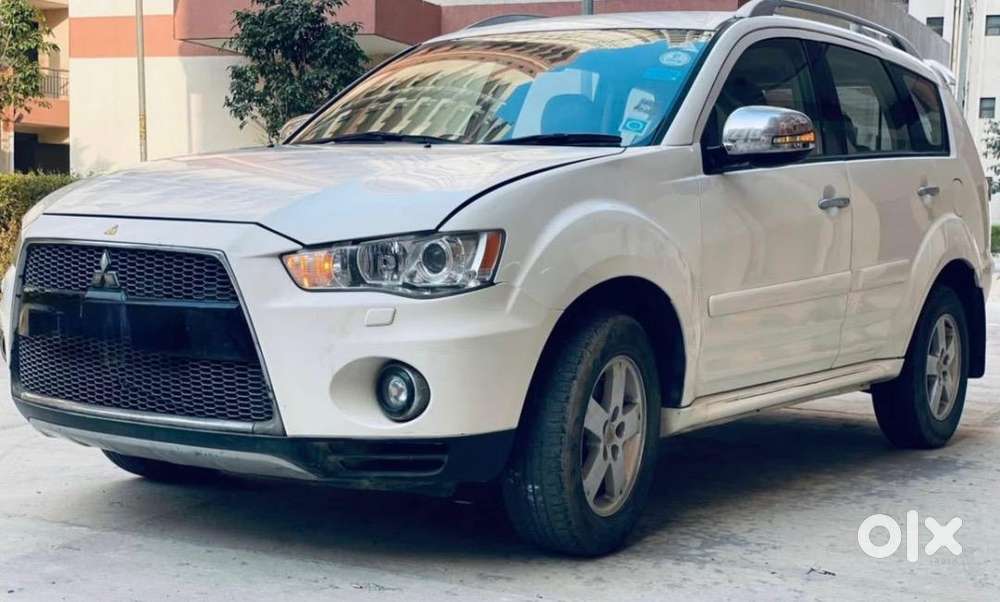 Mitsubishi Automatic Petrol 2011