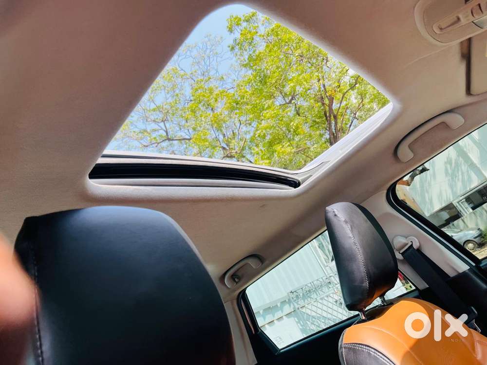 Maruti Suzuki Brezza 1.5 Zxi Smart Hybrid, 2023, Petrol