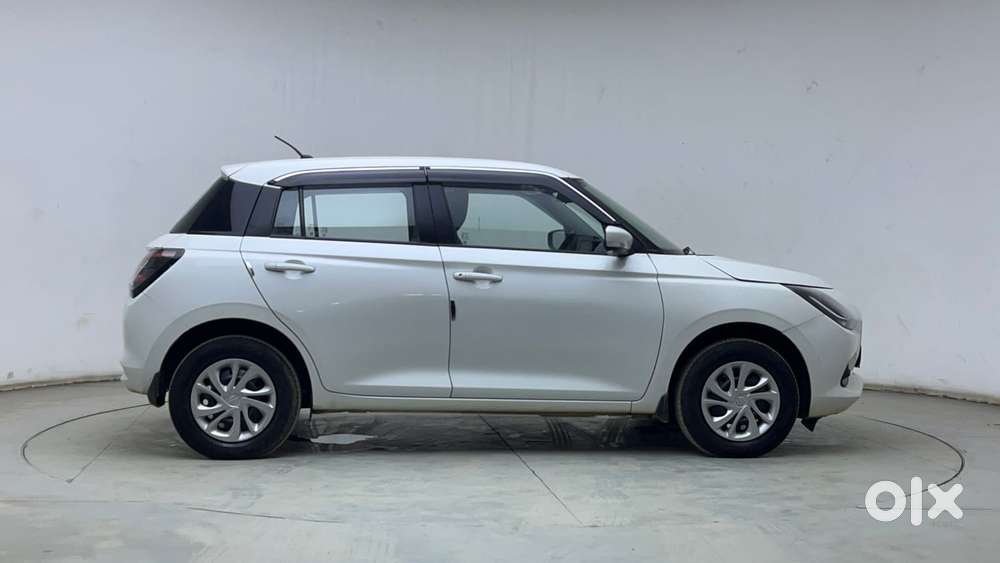 Maruti Suzuki Swift Amt Vxi, 2025, Petrol