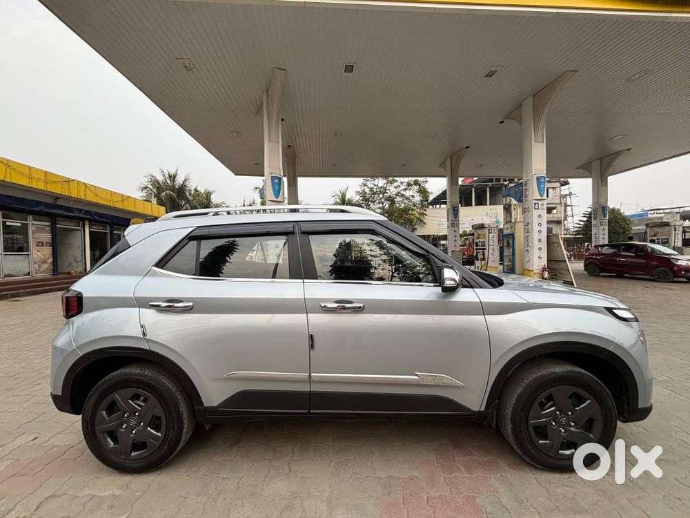 Hyundai Venue 1.2 S (o), 2023, Petrol