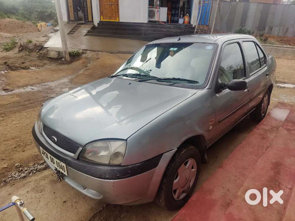 Ford Ikon 2004 Petrol Well Maintained