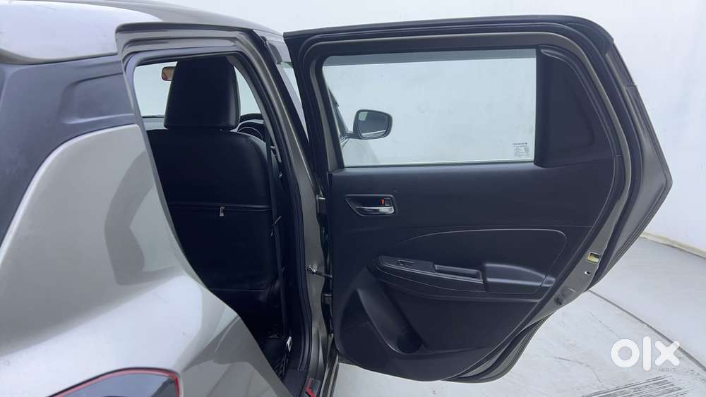 Maruti Suzuki Swift 1.3 Zxi, 2022, Petrol