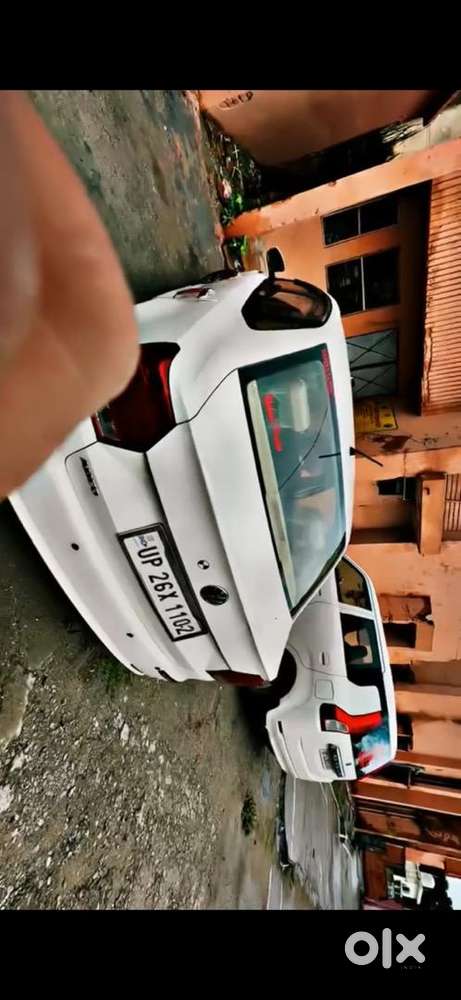 Volkswagen Ameo Petrol 82000 Km Driven