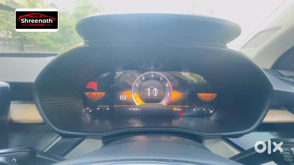 Skoda Slavia Style 1.0l Tsi At, 2023, Petrol