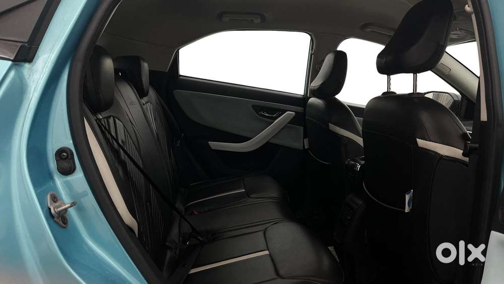 Tata Nexon Creative 1.2 Revotron Petrol 6 Amt, 2023, Petrol