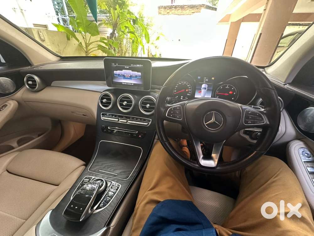 2019 Mercedes-benz Glc 220d 4matic, Company Maintenance, Insurance Liv