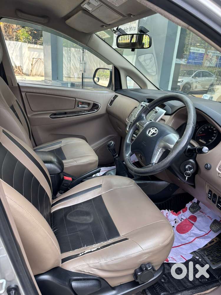 Toyota Innova 2.5 Vx 7 Str, 2015