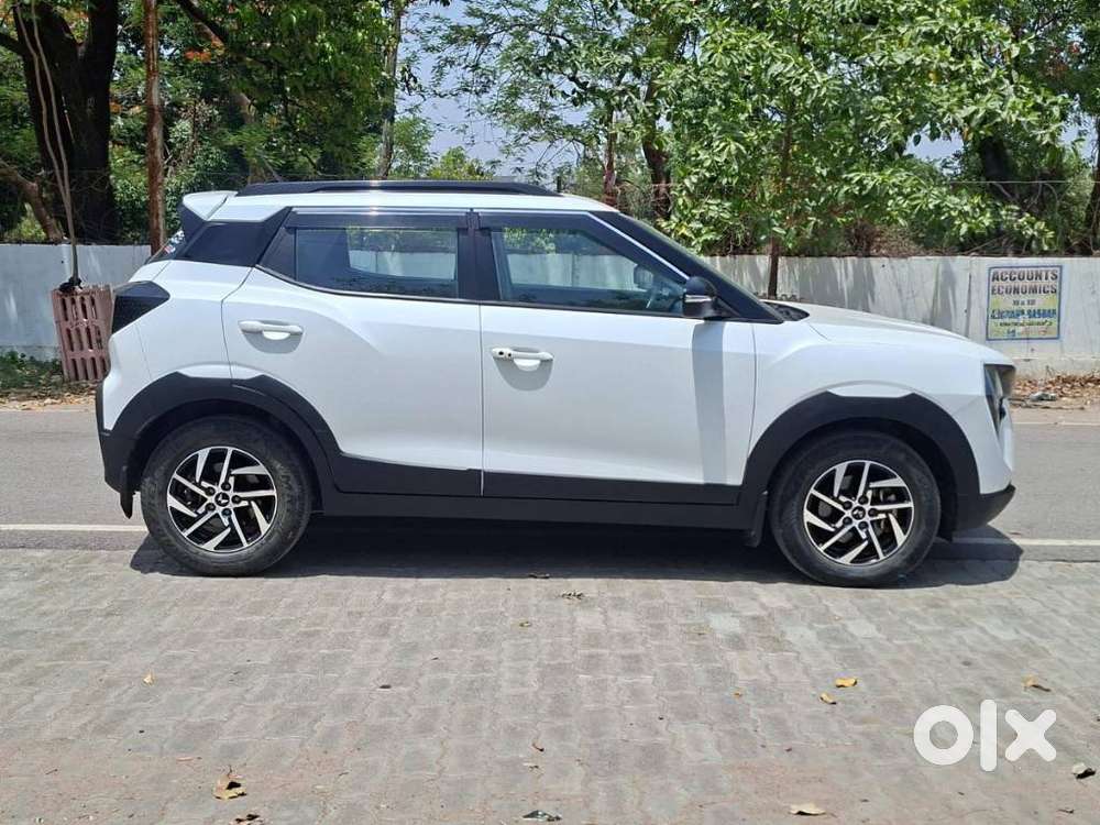 Mahindra Xuv 3xo Ax5 Ds Mt, 2024, Diesel