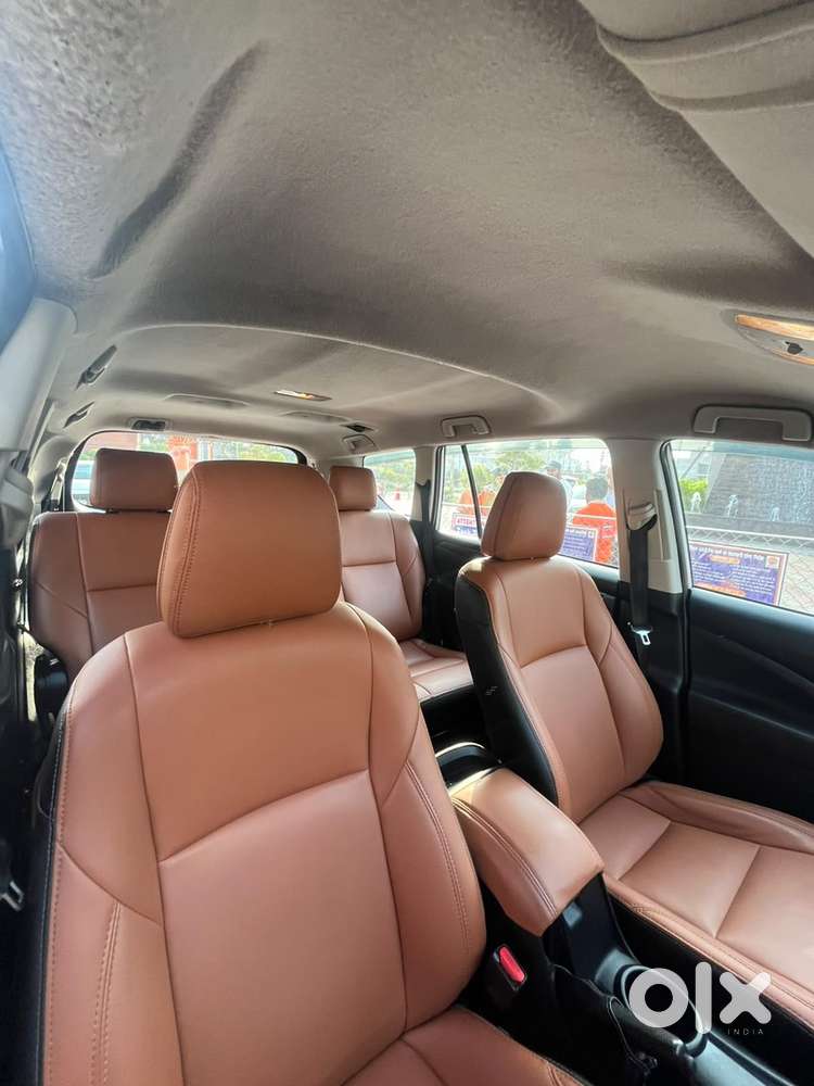 Toyota Innova Crysta 2019