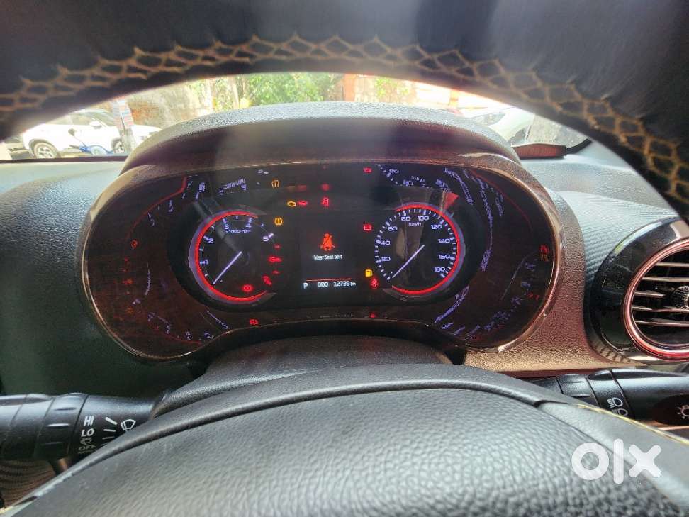 Mahindra Thar Lx 4-str Convertible At, 2021, Petrol