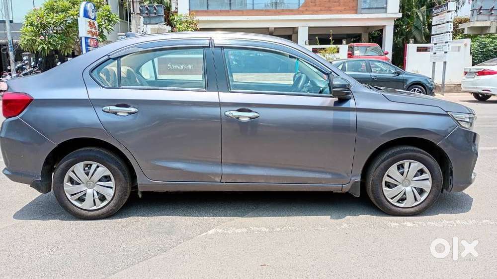 Honda Amaze V Petrol, 2018, Diesel
