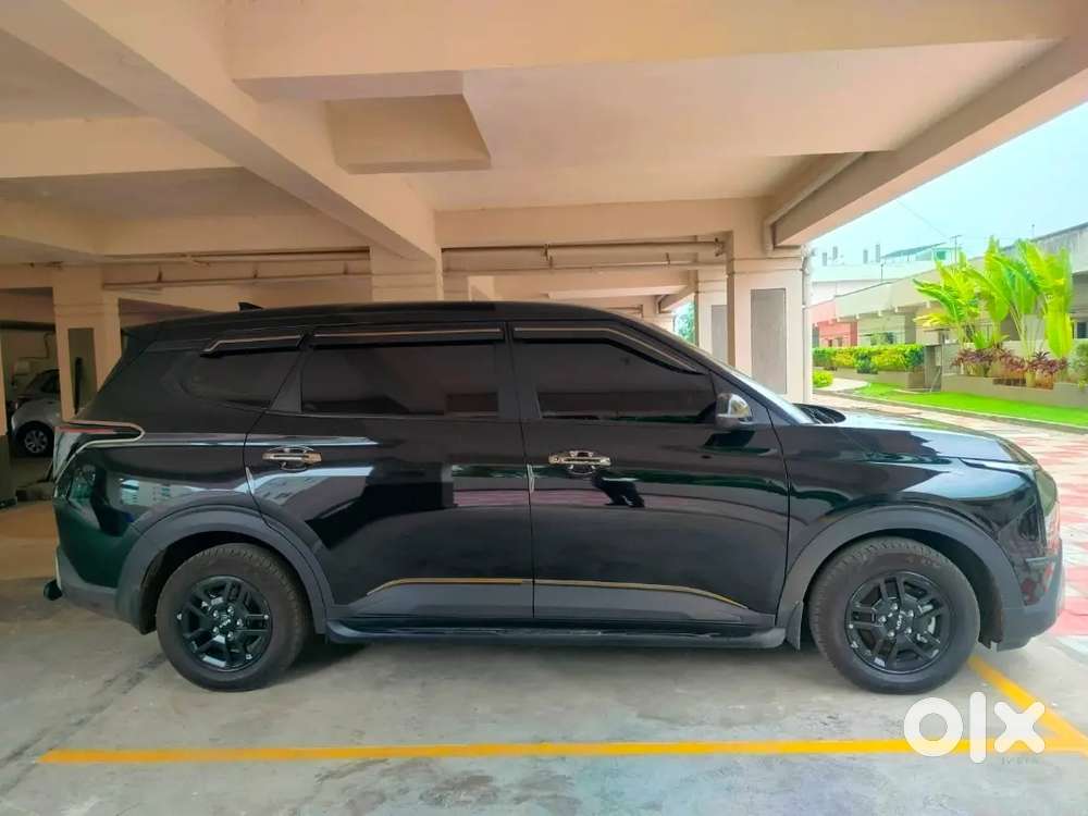 Kia Carens Clavis 2025 Petrol Manual