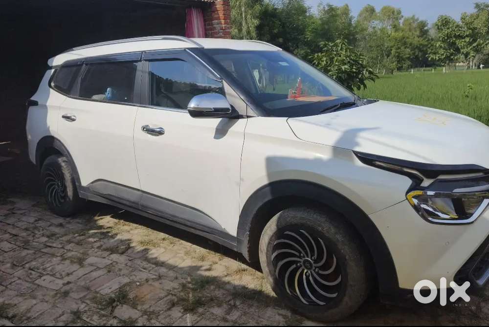 Kia Carens 2023 Petrol Manual