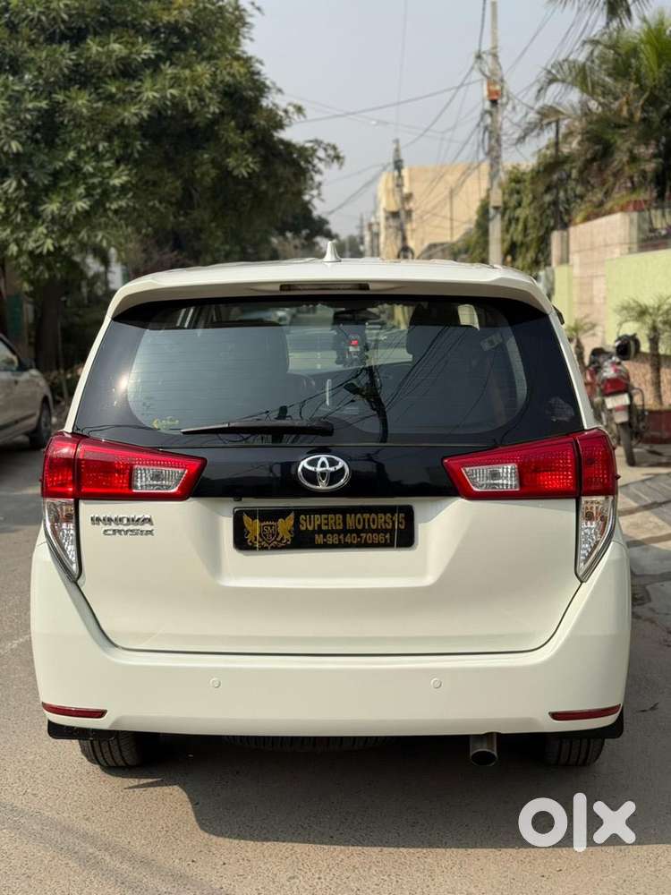 Toyota Innova Crysta 2.4 V 7 Str, 2017, Diesel