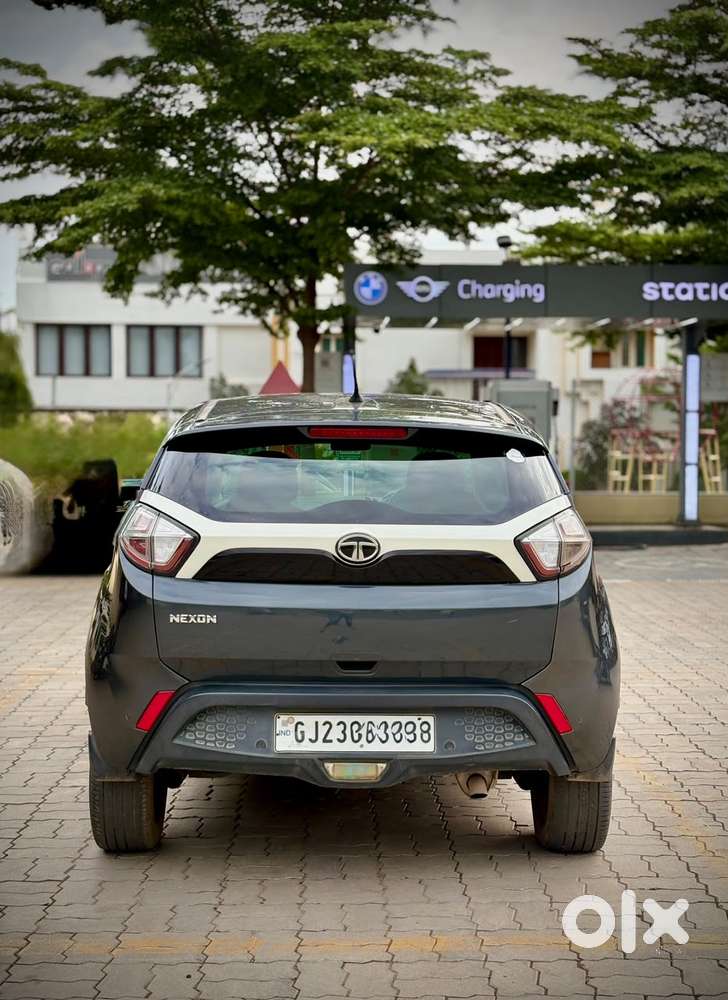 Tata Nexon 1.5 Revotorq Xm (s), 2018, Diesel