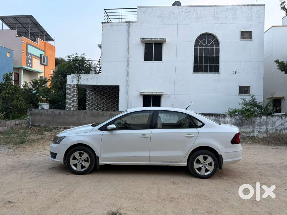 Skoda Rapid 2021 Petrol