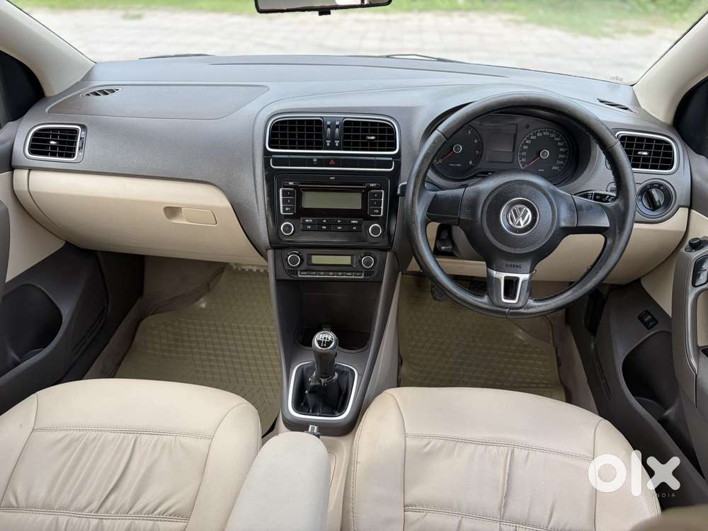 Volkswagen Vento Petrol Highline, 2012, Petrol