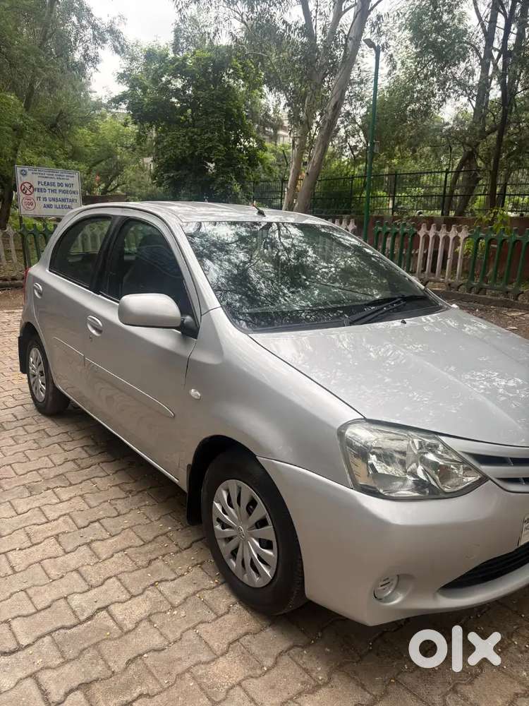 Toyota Etios Liva 2011 Petrol