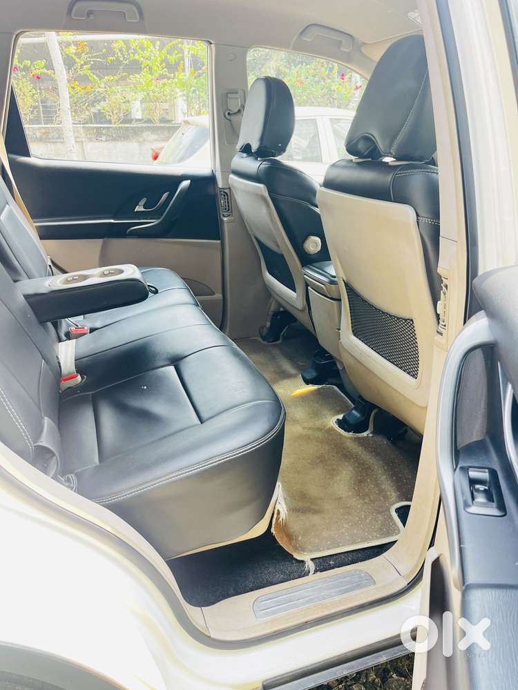 Mahindra Xuv500 W6 At, 2016, Diesel