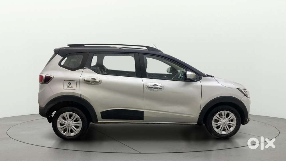 Renault Triber 1.0 Rxz Dual Tone, 2021, Petrol