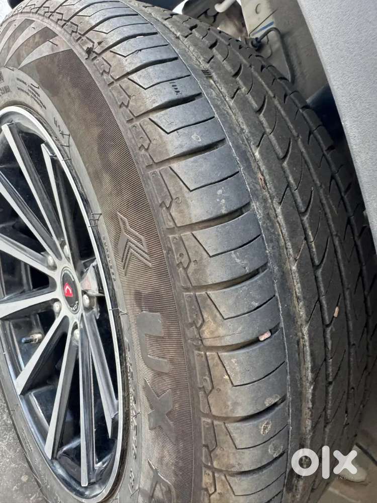 Venue S Plus
2025 Model
Alloy Wheel
Brand New Condition