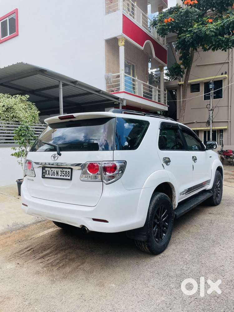 Toyota Fortuner 3.0 4x2 Mt, 2012, Diesel