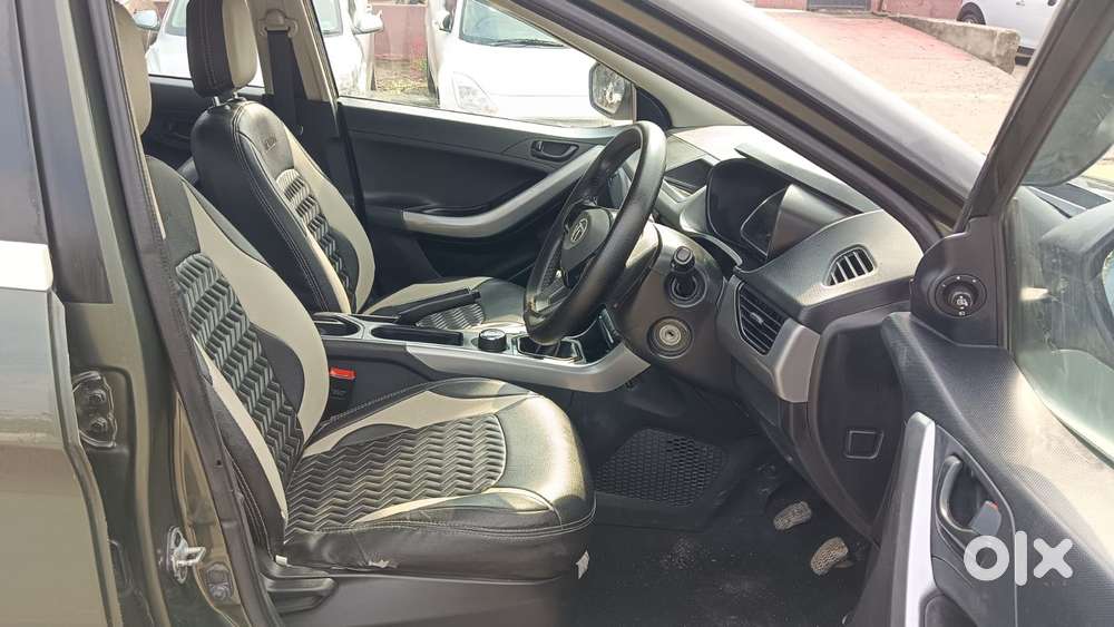 Tata Nexon 1.2 Revotron Xm (s), 2022, Petrol
