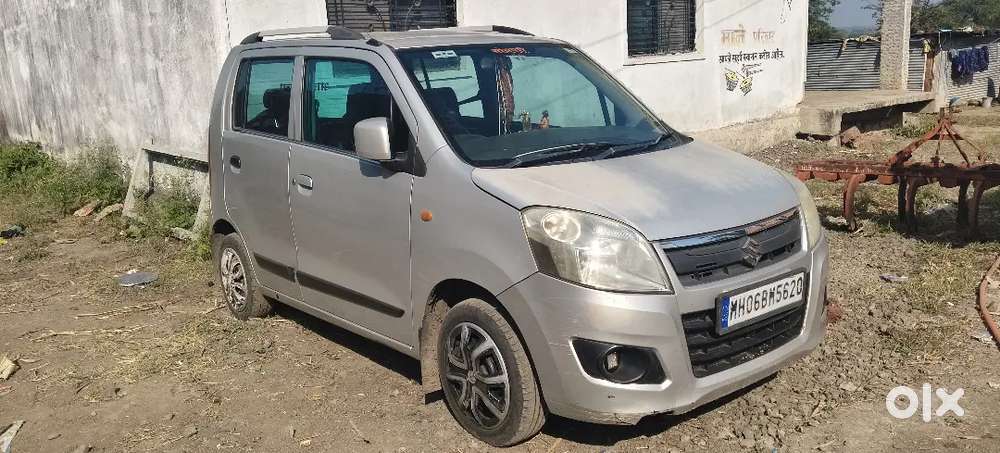 गुड कंडीशन सीएनजी वैगनआर गाडीत कोणतेही काम नाही टायर 80%आहेत