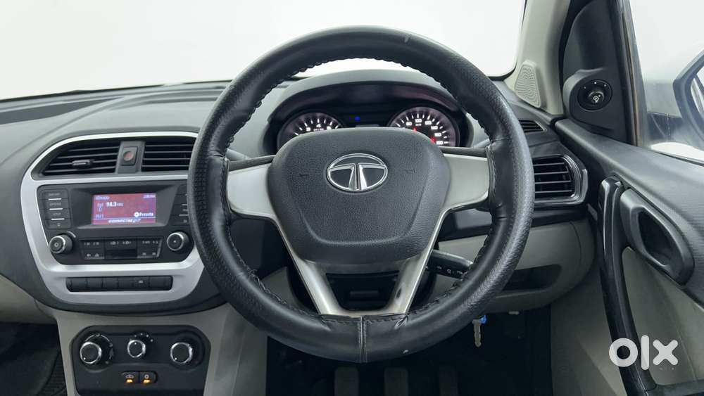 Tata Tiago 1.2 Revotron Xt, 2016, Petrol