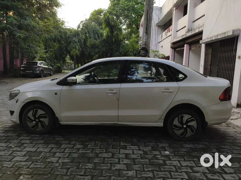 Skoda Rapid Elegance 2013 Diesel Manual