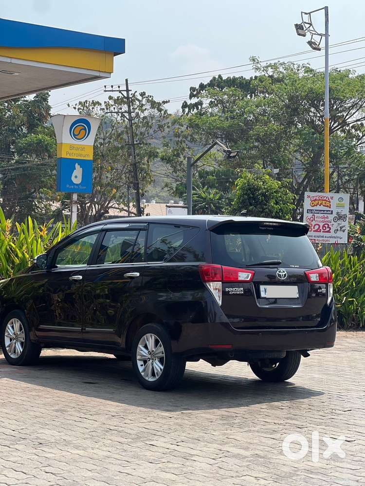 Toyota Innova Crysta 2.8 Z, 2016, Diesel