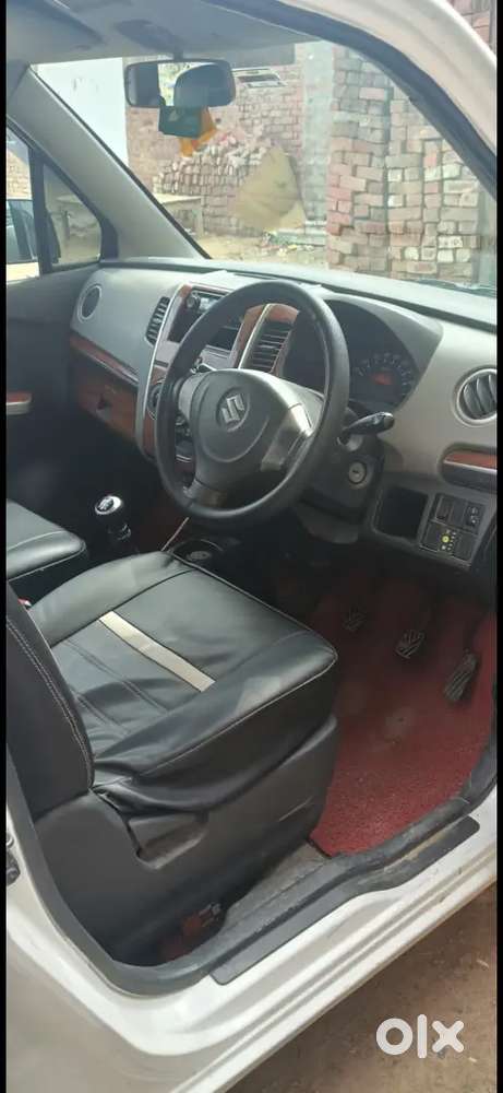 Maruti Suzuki Wagon R 2011 Petrol +lpg Company Fitted