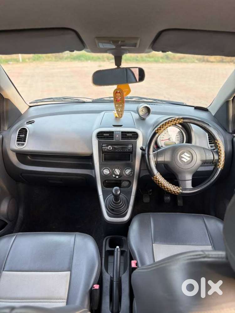 Maruti Suzuki Ritz Vxi, 2011, Petrol