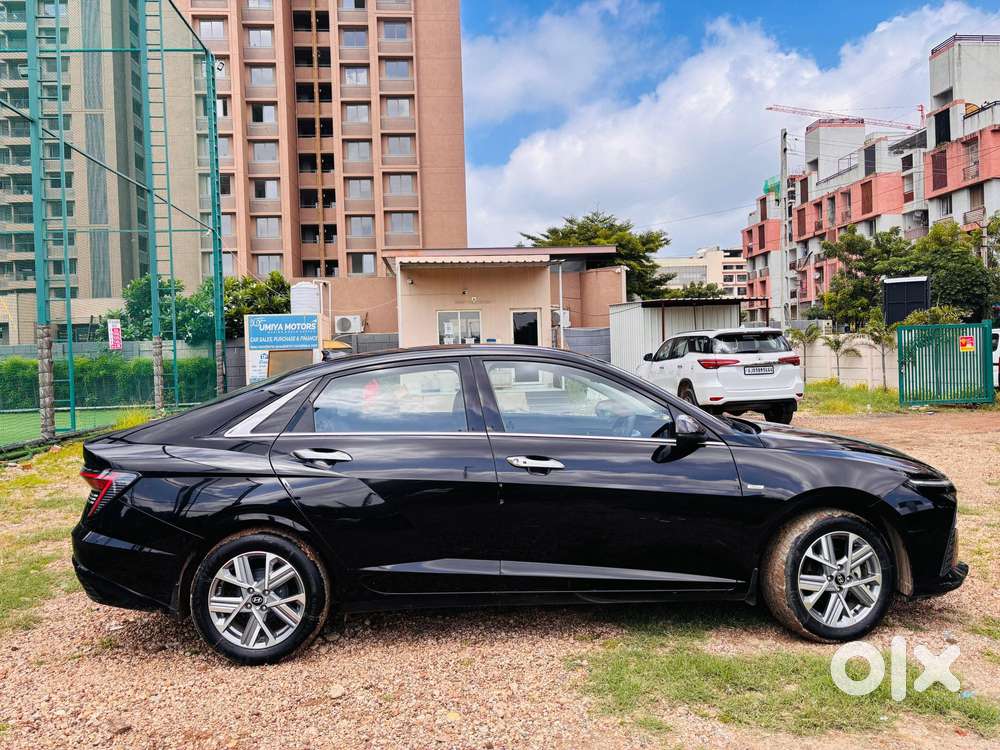 Hyundai Verna 1.5 Sx Ivt, 2024, Petrol
