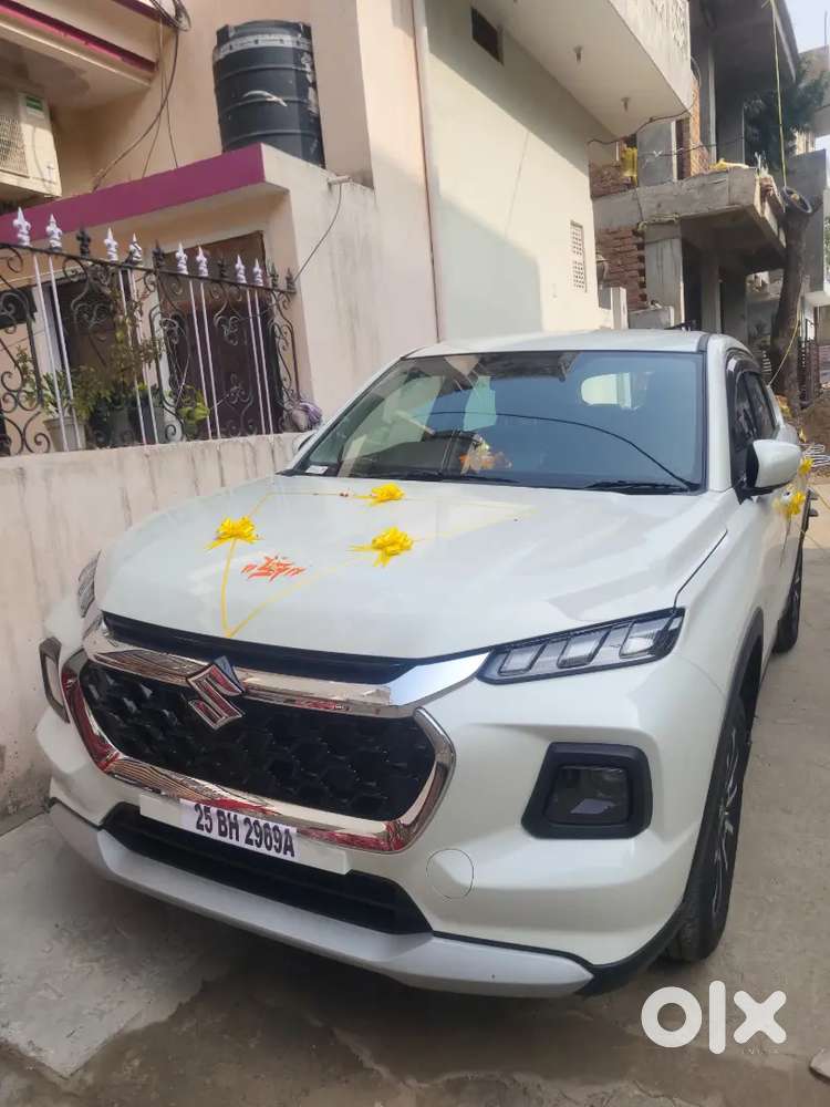 Maruti Suzuki Grand Vitara 2024 Petrol Well Maintained