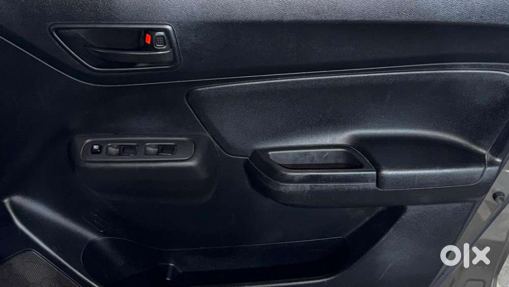 Maruti Suzuki Swift Lxi, 2019, Petrol