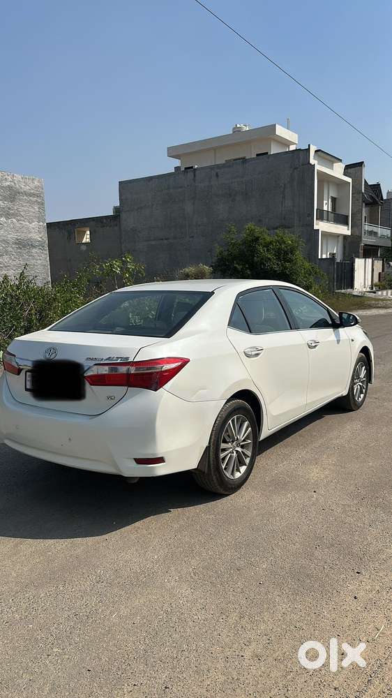 Toyota Corolla Altis Vl At, 2014, Petrol