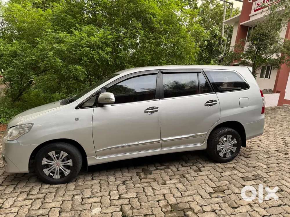 Innovag4 7seater,re Registered,210000km,3owner,price 735000