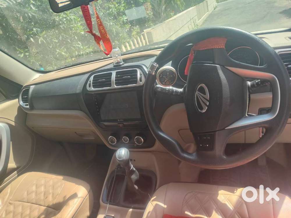 Mahindra Tuv300 T8(7-seater) 2017 Model On Sale