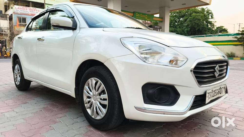 Maruti Suzuki Swift Dzire Amt Vxi, 2017, Petrol