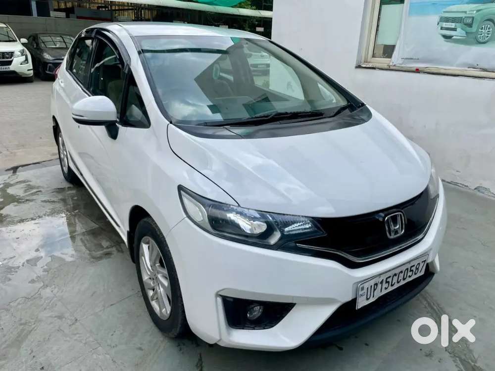 Honda Jazz 2016 Petrol 71500 Km Driven