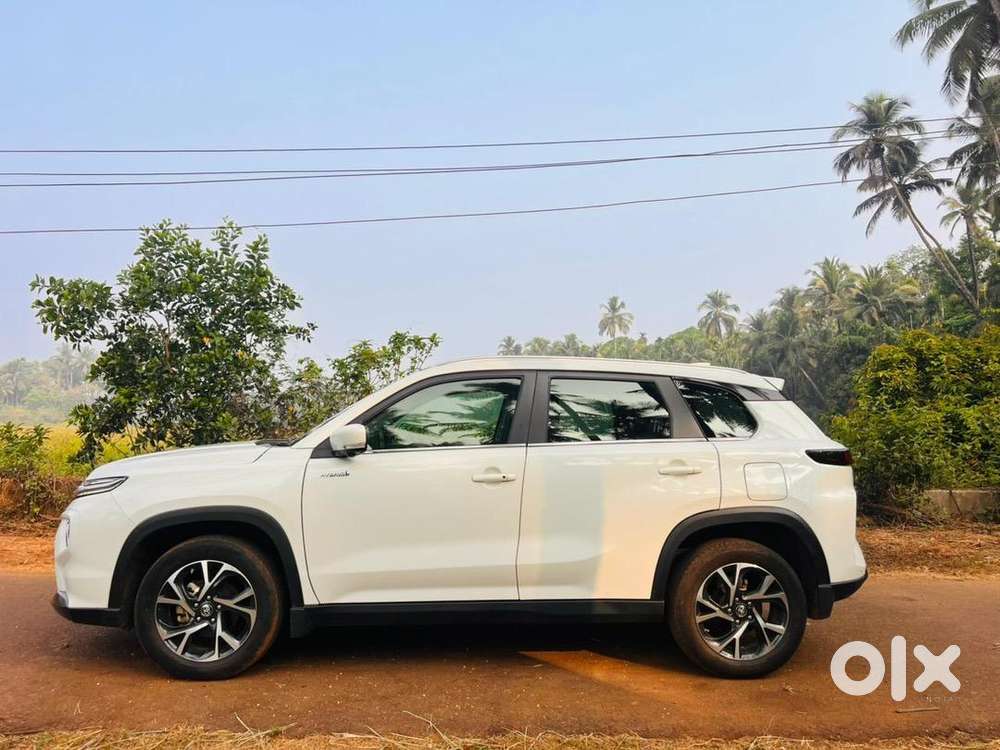 Toyota Urban Cruiser Hyryder Petrol Good Condition