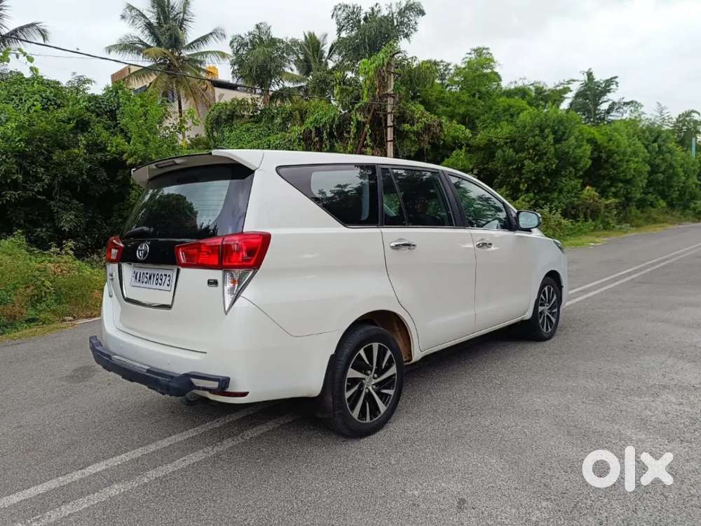 Toyota Innova Crysta 2.8 Zx At 7 Seater, 2019, Diesel