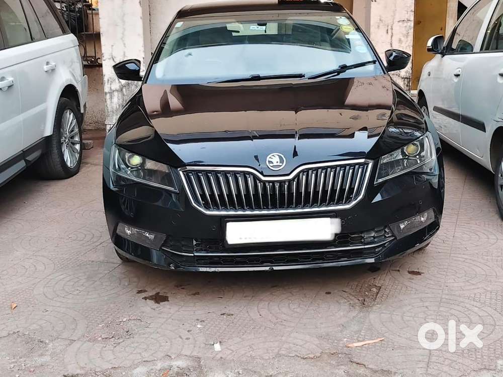 Skoda Superb 2016 Petrol 62000 Km Driven