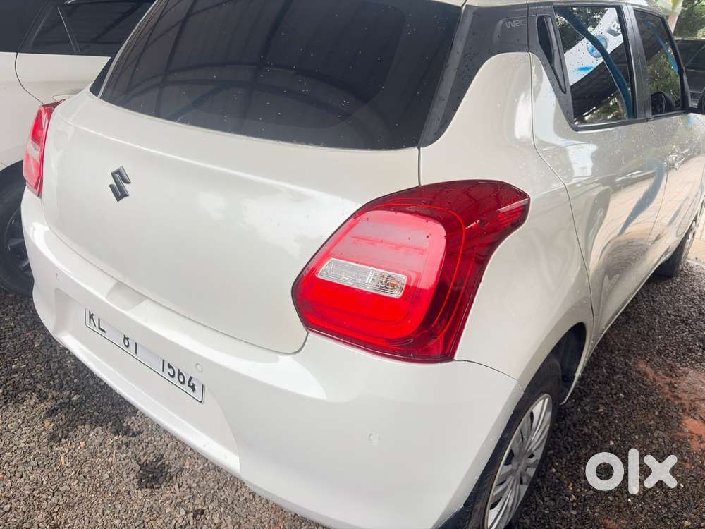 Maruti Suzuki Swift Vxi + Manual, 2020, Petrol