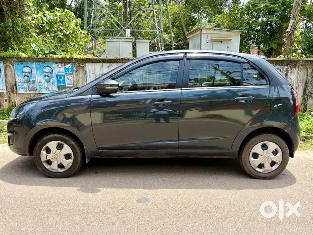 Tata Bolt Revotron Xms, 2015, Petrol