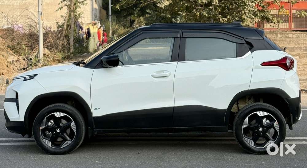 Tata Punch Ev Empowered Plus Lr, 2024, Electric