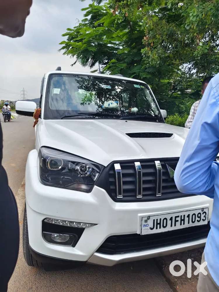 Mahindra Scorpio Classic 2023 Diesel 21000 Km Driven